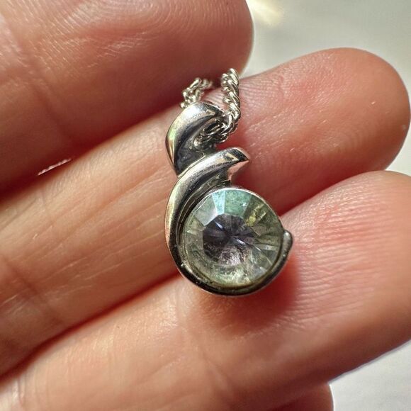 Annaleece by Devries silver tone Swarovski Crystal pendant necklace - Picture 5 of 10